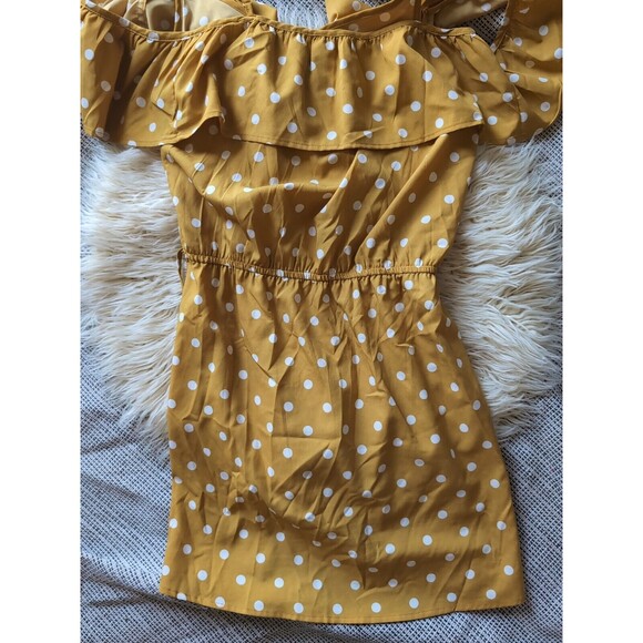 Hint of Blush Yellow Polka Dot Dress M Off the Shoulder Flutter Sleeves - Picture 8 of 9